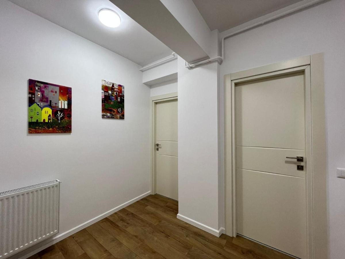Perfect Host Palas 2 Rooms Iasi Bagian luar foto