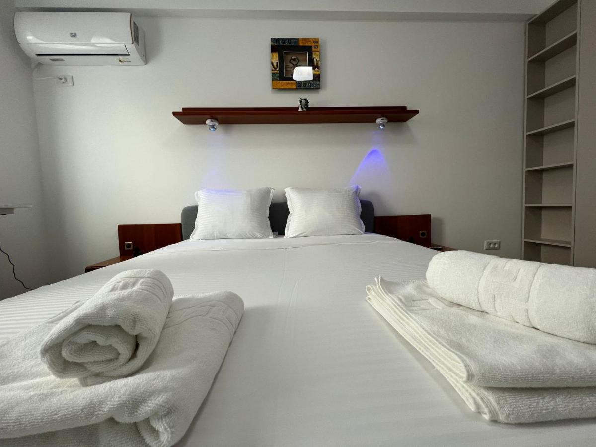 Perfect Host Palas 2 Rooms Iasi Bagian luar foto
