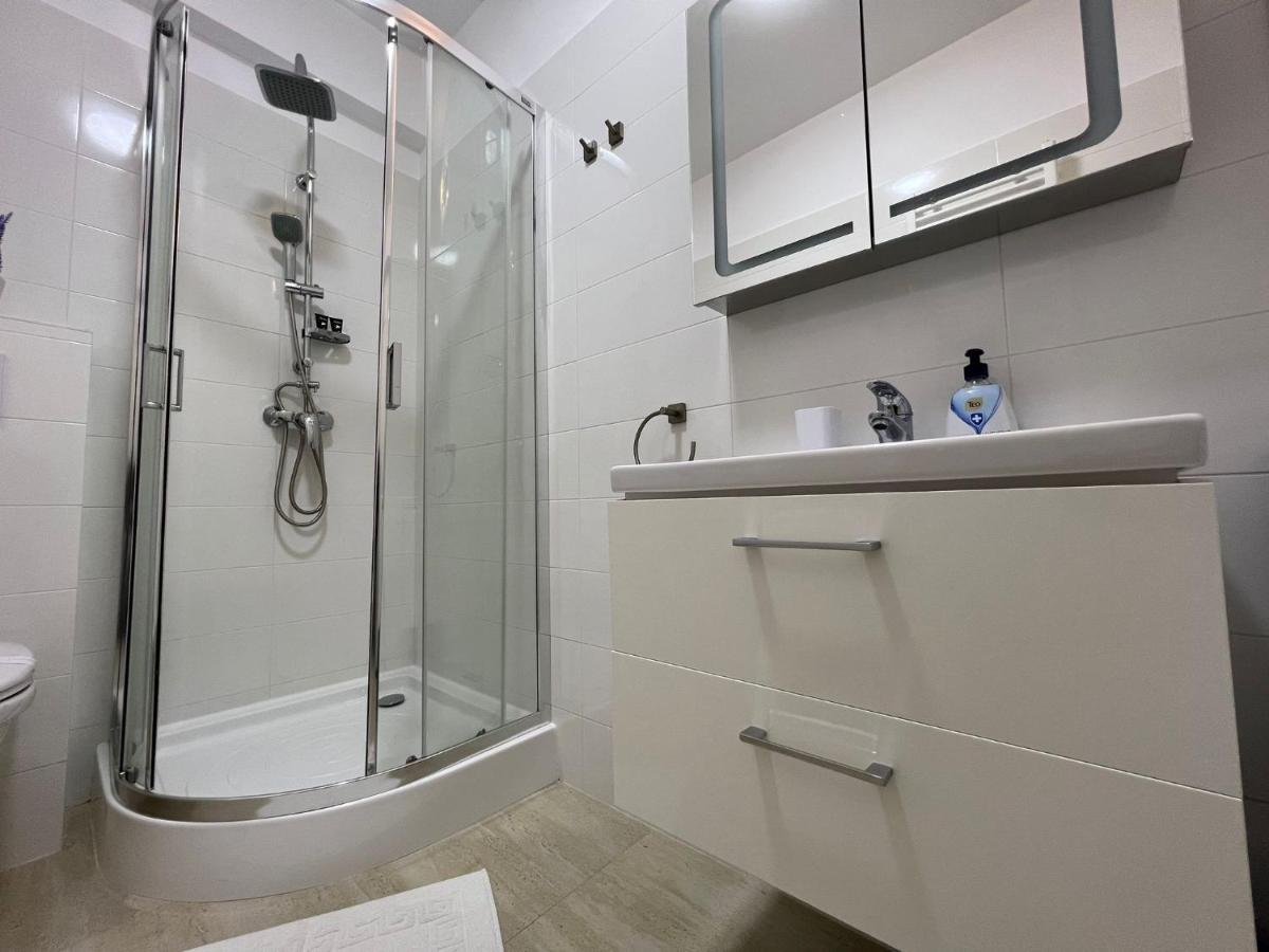 Perfect Host Palas 2 Rooms Iasi Bagian luar foto