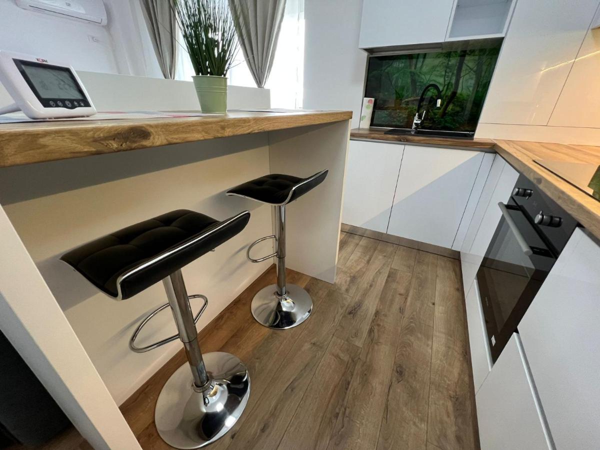 Perfect Host Palas 2 Rooms Iasi Bagian luar foto