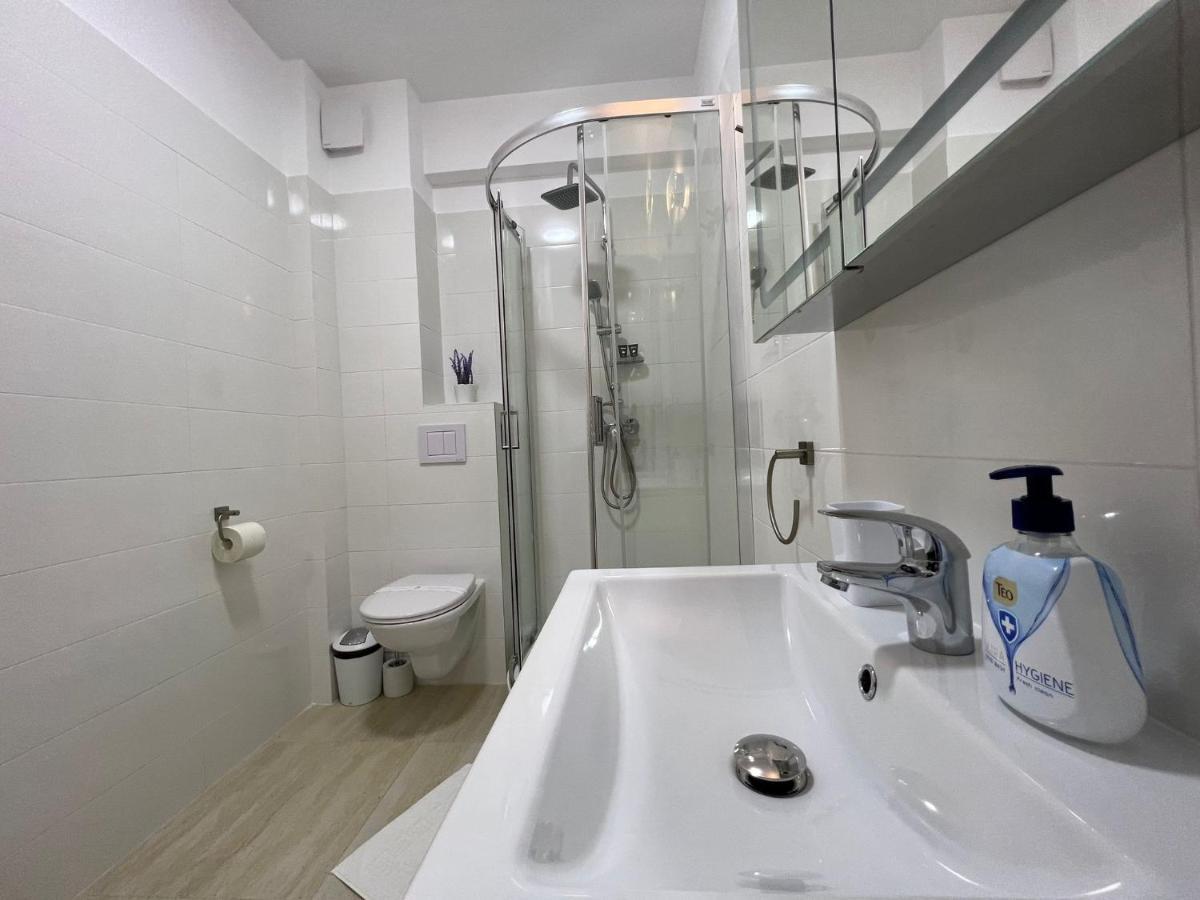Perfect Host Palas 2 Rooms Iasi Bagian luar foto